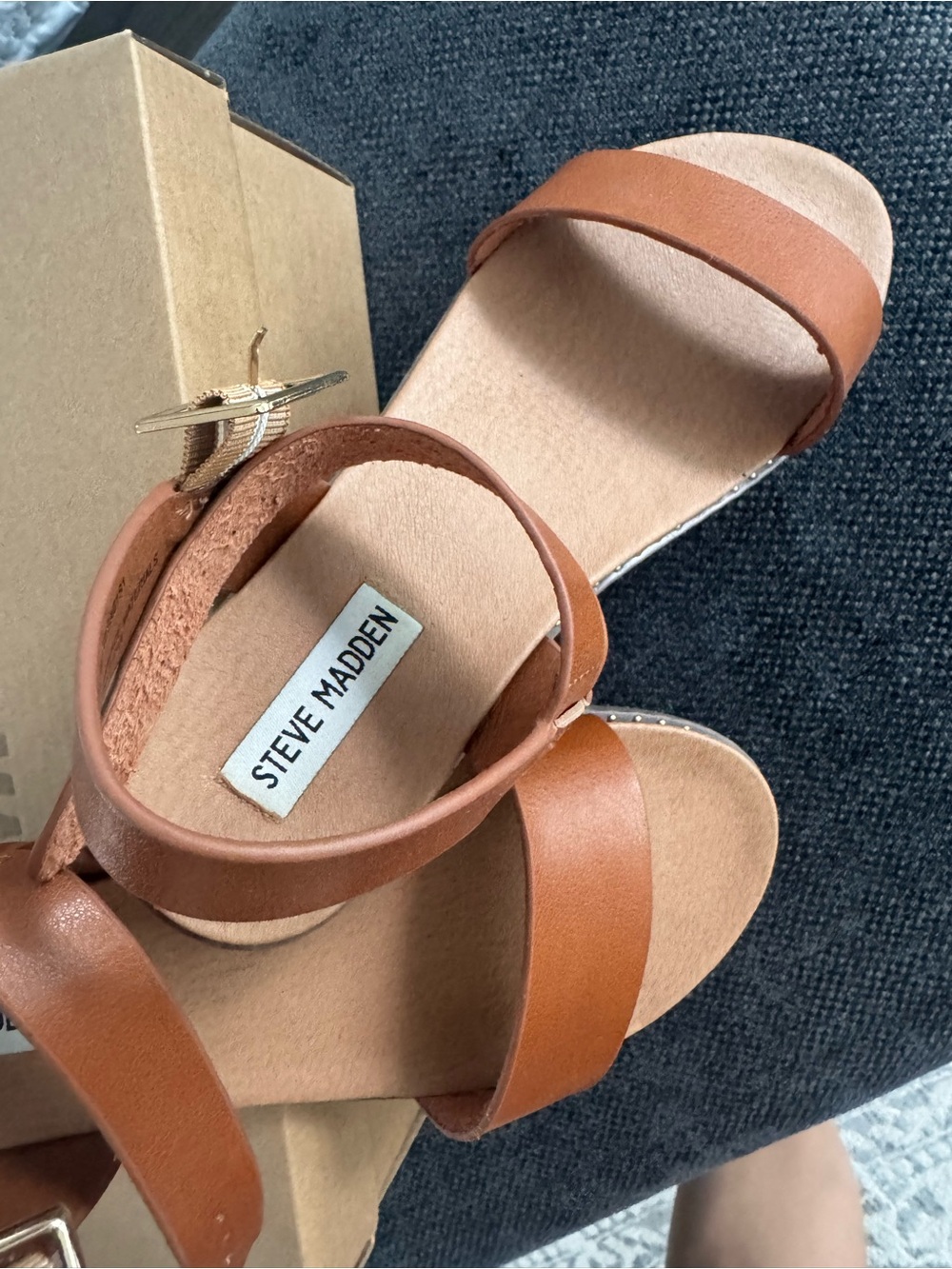 Steve Madden Tan Brown Leather Strap Sandals - Picture 2 of 5